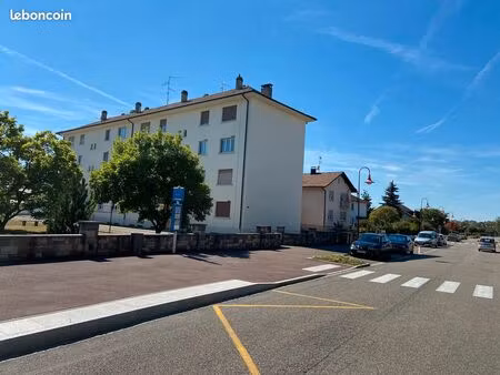 au calme  appartement f3 57 m2
