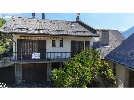 maison 7 pièces 121 m²