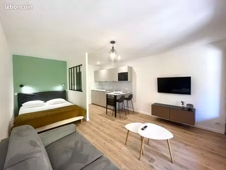 studio meublé rénové – location à l’année scolaire