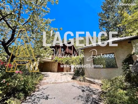 maison type 4 avec grand terrain et dépendance