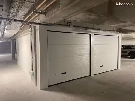 box de stokage 25m²