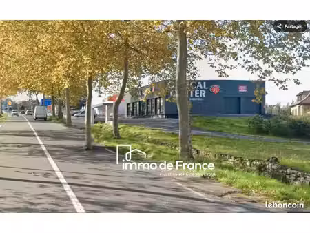 local industriel 400 m²