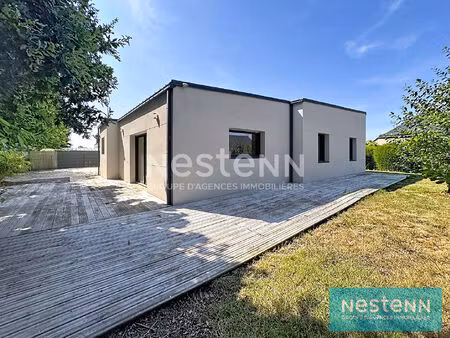vente d'une maison de plain pied 3 chambres avec garage dans le bourg de coëtmieux