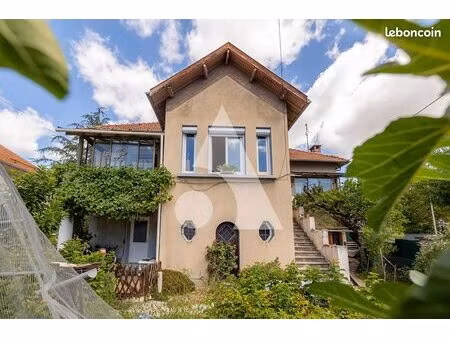 maison 5 pièces 138 m²