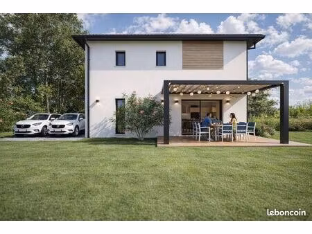 maison 5 pièces  95m2 plus garage de 17m2  terrain plat flies
