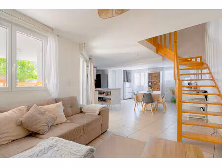 bas cenon - appartement t4 en duplex avec terrasses  vue sur bordeaux  garage et rentabili