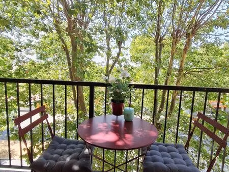 à vendre t2 lumineux avec balcon  parking privé et cave narbonne (11100)