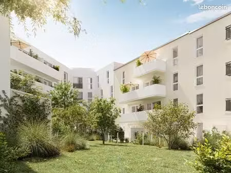 studio 1 pièce 31 m²