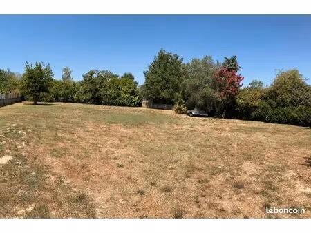 terrain constructible 1000-1200 m² saint félix de rieutord