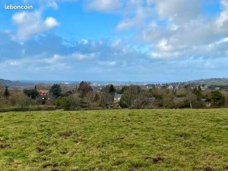 terrain 1 001 m² touques