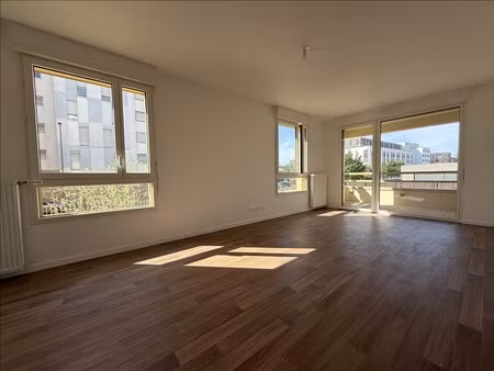 appartement - rdc - 66 04 m2 - 3 pièces - non meublé