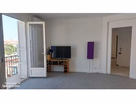 à louer : f3 meublé avec vue panoramique sur perpignan ?