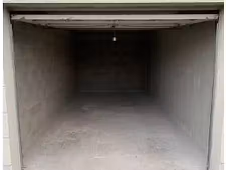box de stockage / garage