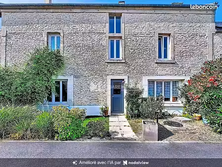 maison 8 pièces 141 m²