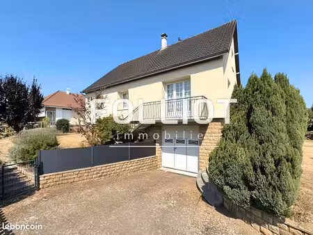 maison 6 pièces 135 m²