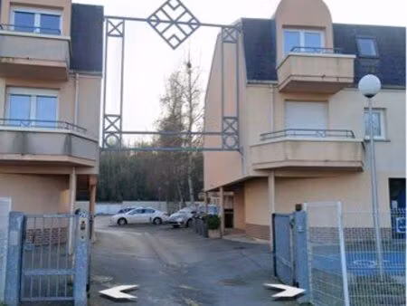 appartement f3 60m² avec balcon (vue basilique) & box – st-quentin