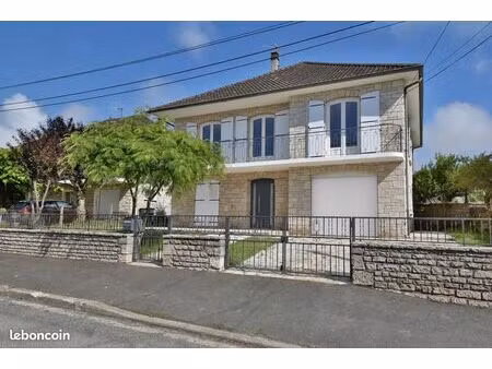 maison 7 pièces 147 m²