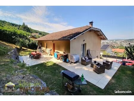 propriété 5 pièces 106 m²