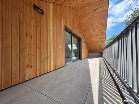 t4 en dernier étage - 109m²