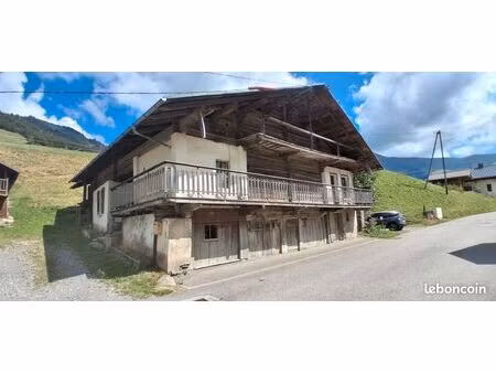 ferme 4 pièces 65 m²
