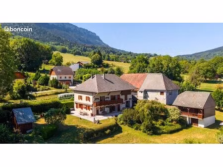 ferme 9 pièces 336 m²