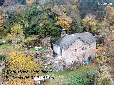un mazet isolé… et 3 hectares rien que pour vous à veyreau