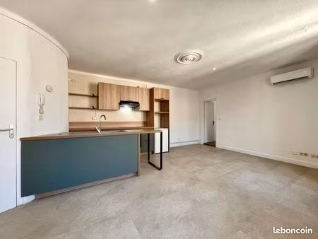 nyons hyper centre - appartement t2 a louer