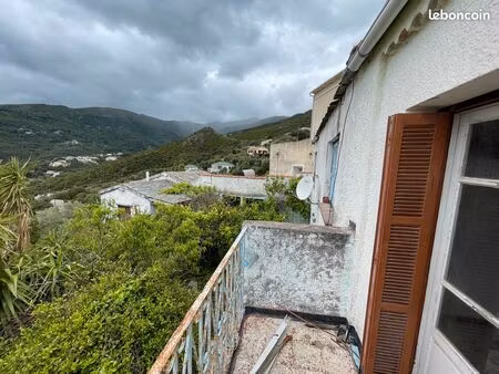 maison génoise à rénover avec terrains – vue mer – partine