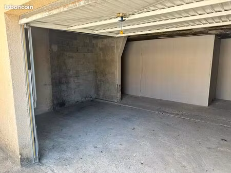 garage de stockage