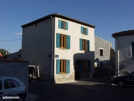 maison avec cour et garage