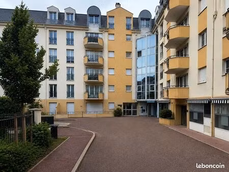 appartement 1 pièce 45 m²