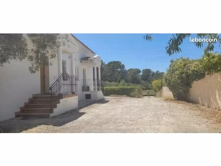 lot de 2 maisons indivisibles sur allauch enco de botte prox marseille 12eme