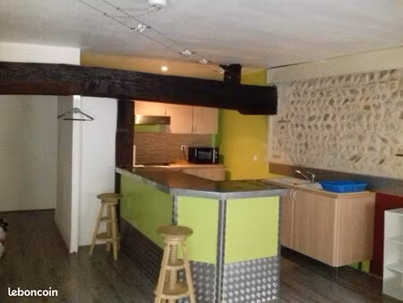 loue appartement 50m² avec place de parking