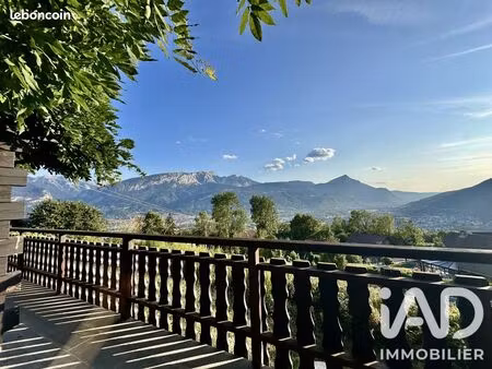 chalet 5 pièces 90 m²