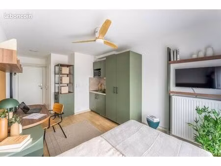 studio 1 pièce 18 m²