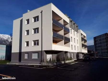 appartement 3 pièces 75 m²