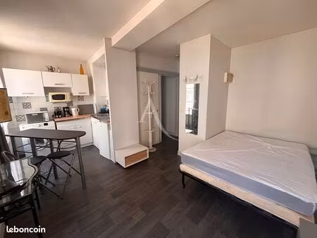 studio 1 pièce 20 m²