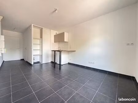 studio 1 pièce 21 m²