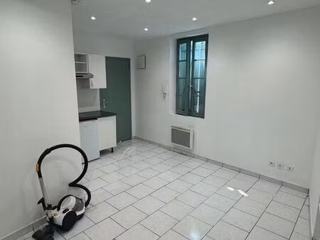 location studio centre ville