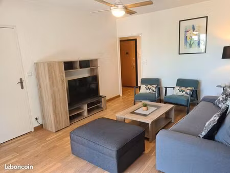 appartement t3 meublé  1er etage  83m2  disponible 15 août 2026  à ferney-voltaire  proche