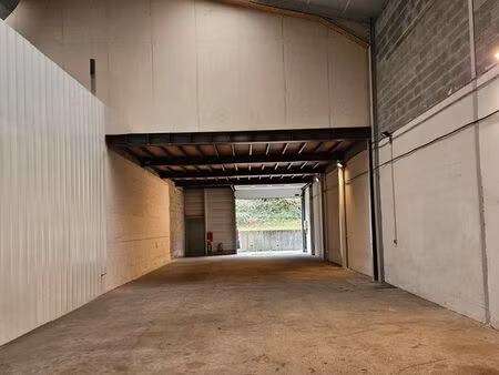 local atelier / entrepôt / stockage 220 m2 - grande hauteur
