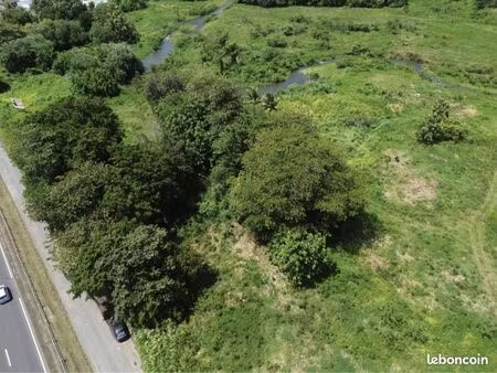 terrain 1 833 m² petit bourg