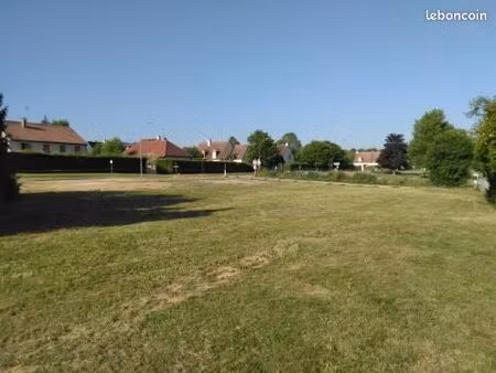 terrain à bâtir pour 1 ou 2 maisons