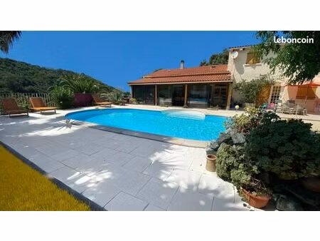 studio en viager 4 pièces 238 m²