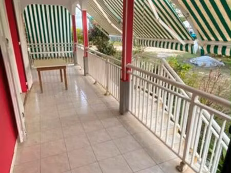 t4 disponible de suite