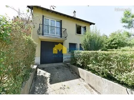 maison 5 pièces 90 m²