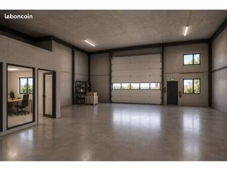 entrepôt neuf 250 m² + bureau – parking privé – marseille 13004