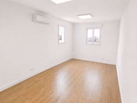 bureau 10 m²