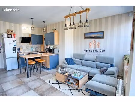 maison de ville en parfait état à 300m de la plage et 100m des commerces