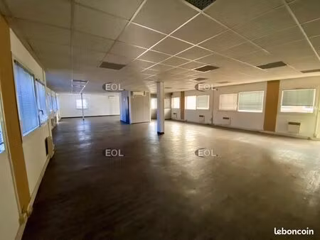 bureaux 535 m²